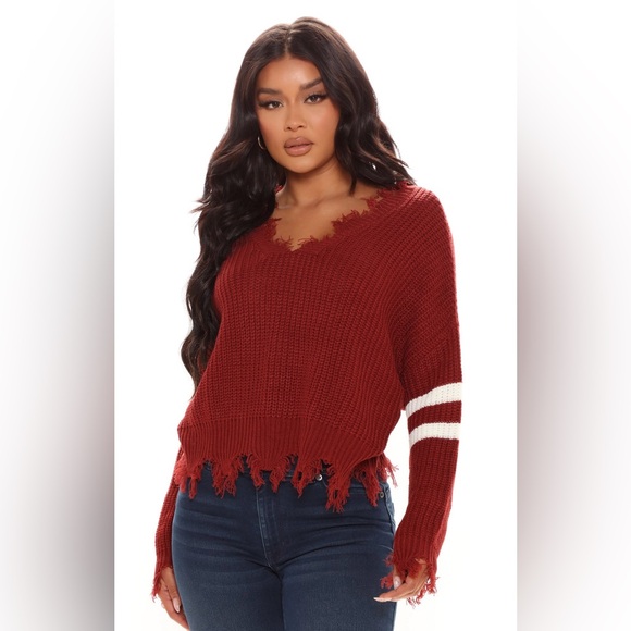 Keeping you close Distressed Sweater-Burgundy - Picture 1 of 6